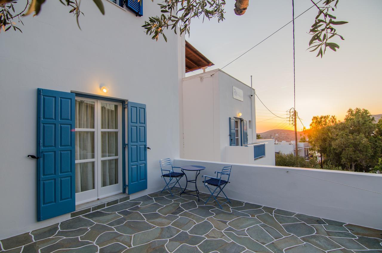 Athena Rooms Chora Exterior foto