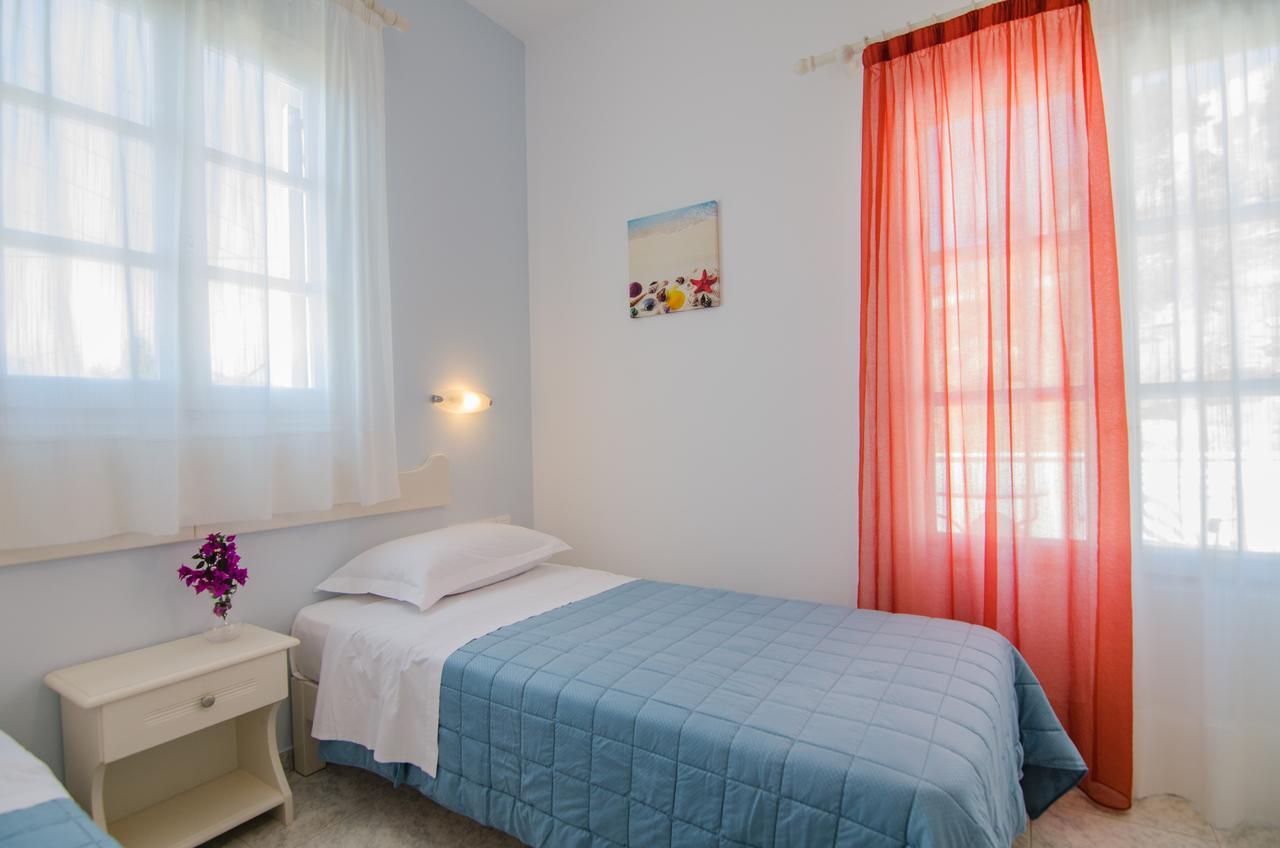 Athena Rooms Chora Exterior foto
