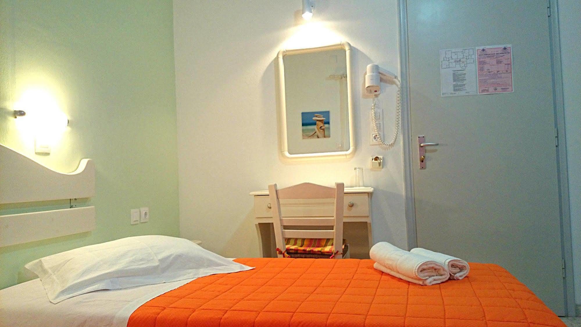 Athena Rooms Chora Exterior foto
